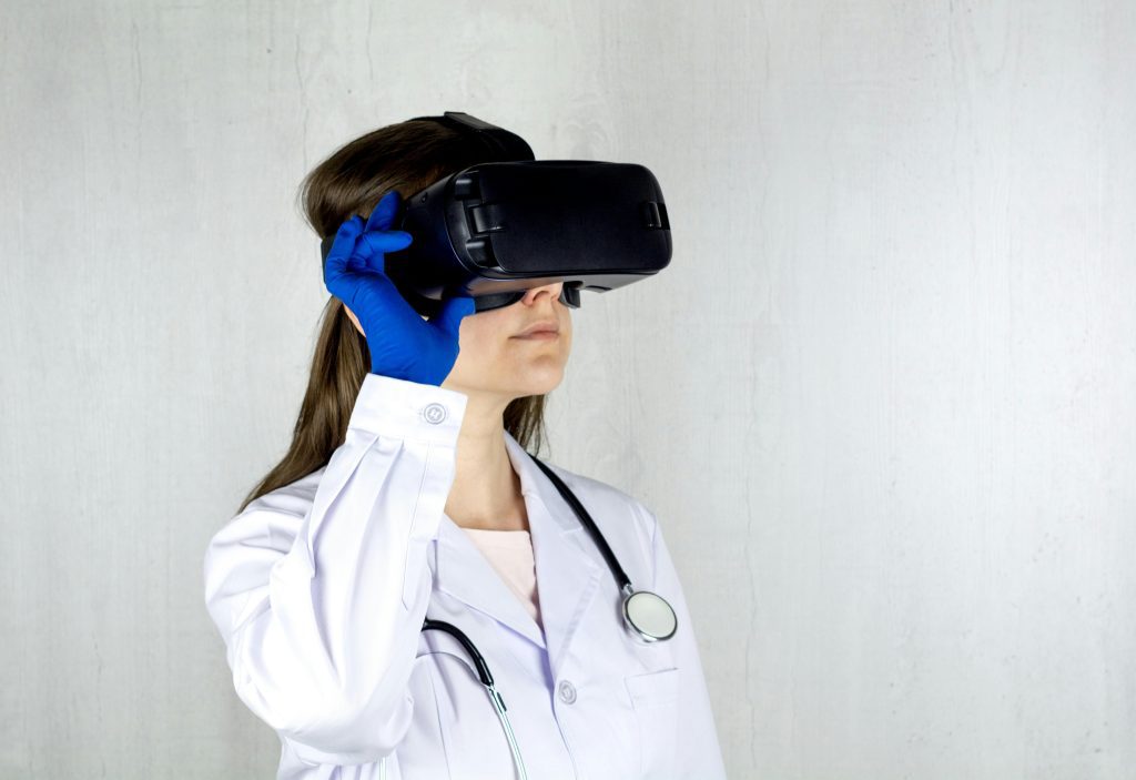 How AI is Transforming Healthcare: Benefits, Challenges, and Future Trends How AI is Transforming Healthcare: Benefits, Challenges, and Future Trends