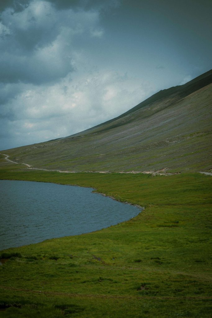 hidden lakes of nothern pakistan